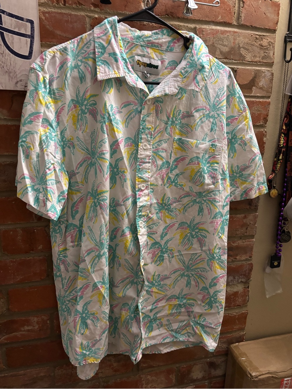 TIPSY ELVES Vibrant Vacation HAWAIIAN SHIRT Palm Trees Men's XL